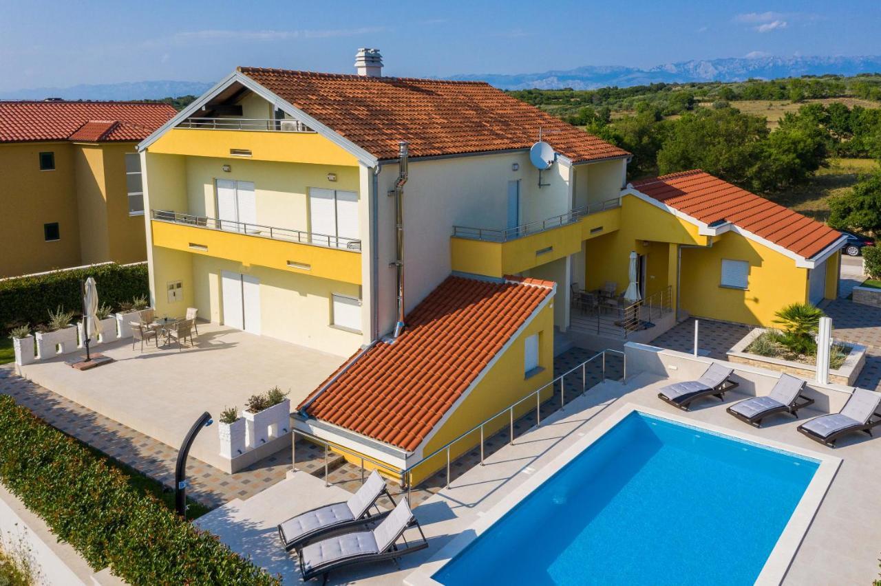 Villa Petra S Bazenom, Rostiljem I Parkingom Zadar Luaran gambar