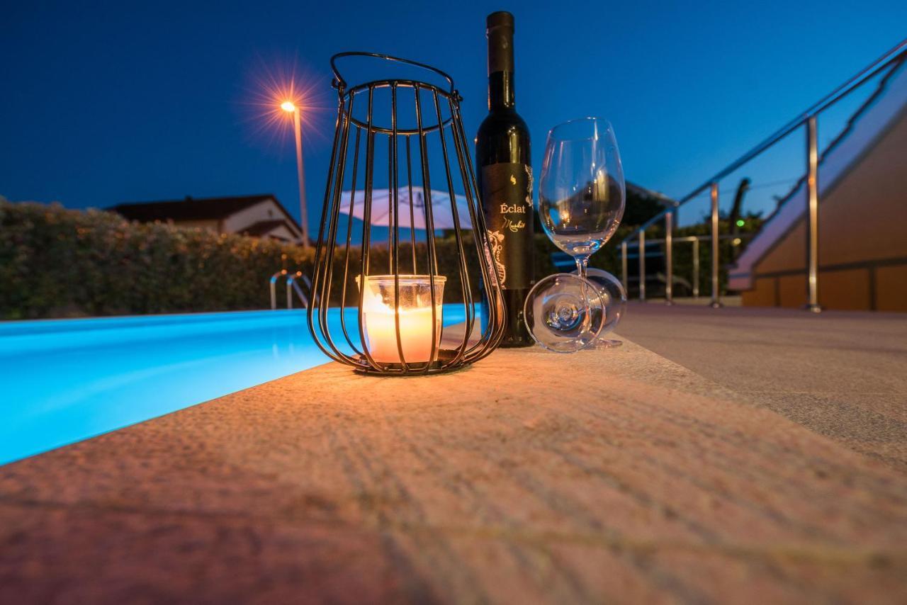 Villa Petra S Bazenom, Rostiljem I Parkingom Zadar Luaran gambar