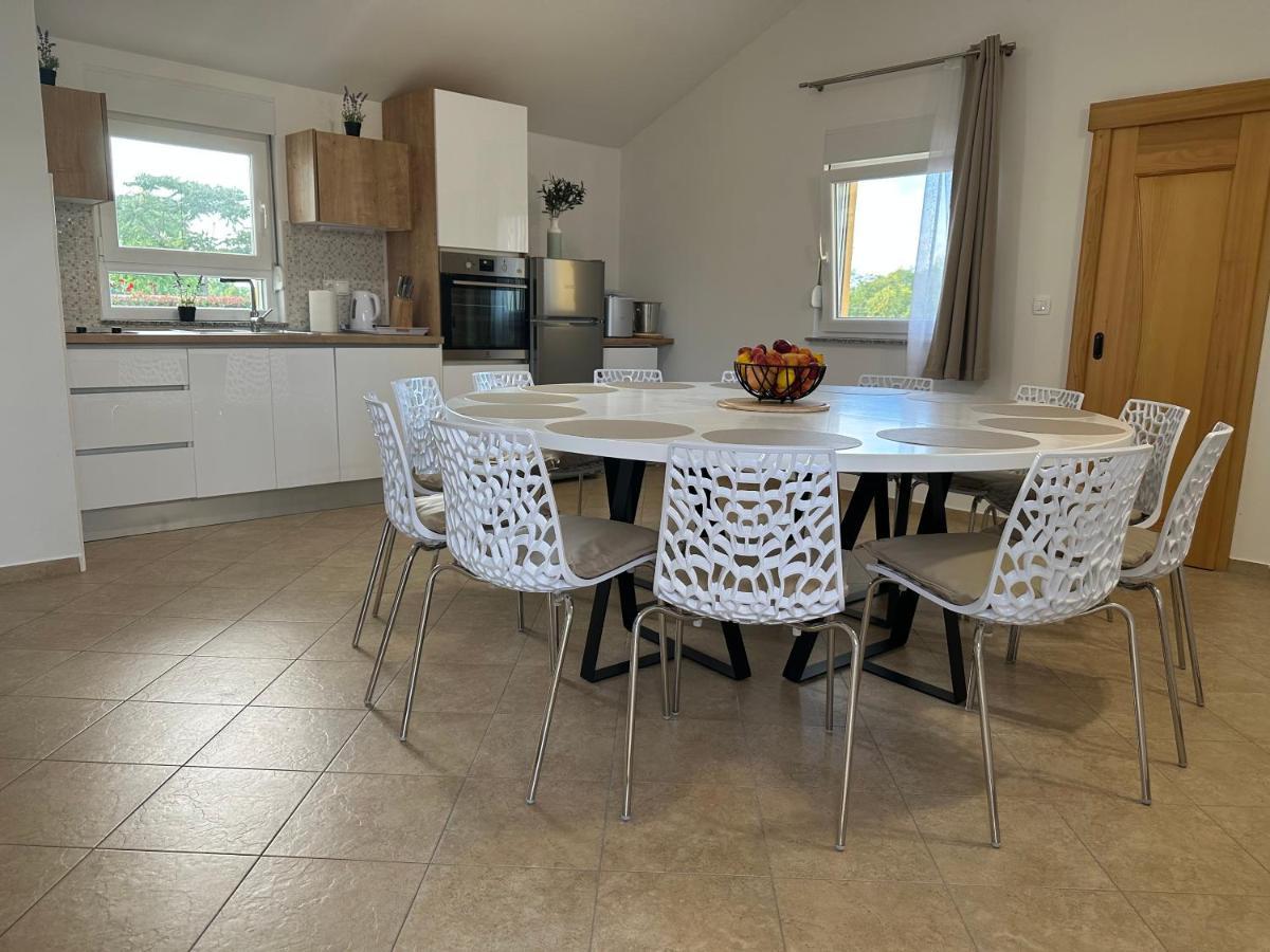 Villa Petra S Bazenom, Rostiljem I Parkingom Zadar Luaran gambar